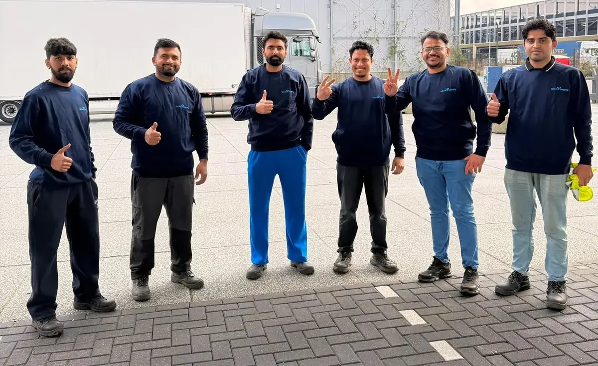 Team van Work Supply-medewerkers op locatie bij een opdrachtgever